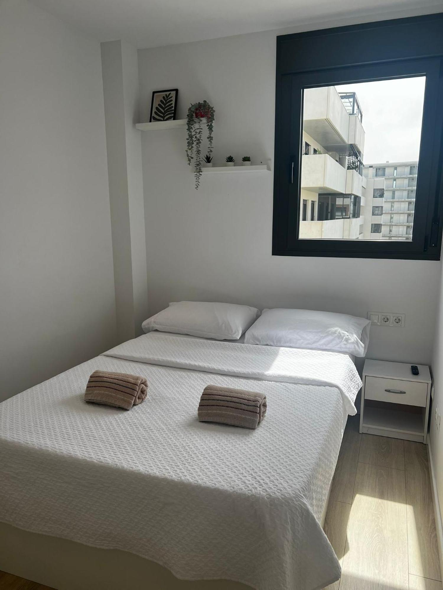 Confortable Habitacion Doble - 2 Sant Adria de Besos Bagian luar foto